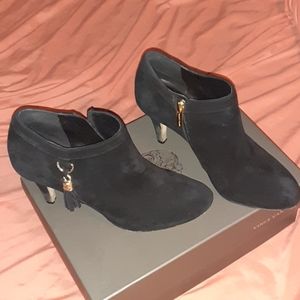 Ankle bootie